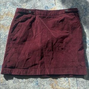 Burgundy corduroy mini skirt with pockets